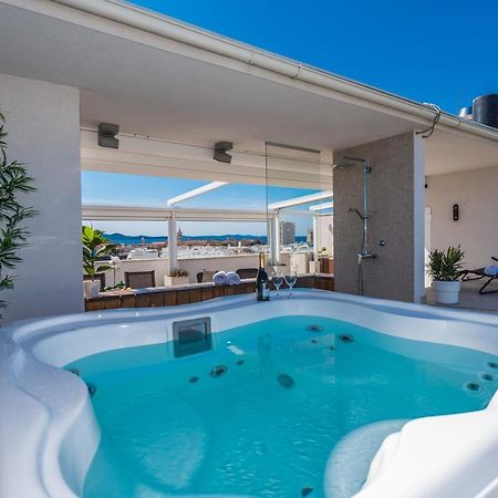 Ferienwohnung Penthouse With Roof Terrace With Jacuzzi Zadar Exterior foto