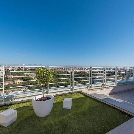 Ferienwohnung Penthouse With Roof Terrace With Jacuzzi Zadar Exterior foto