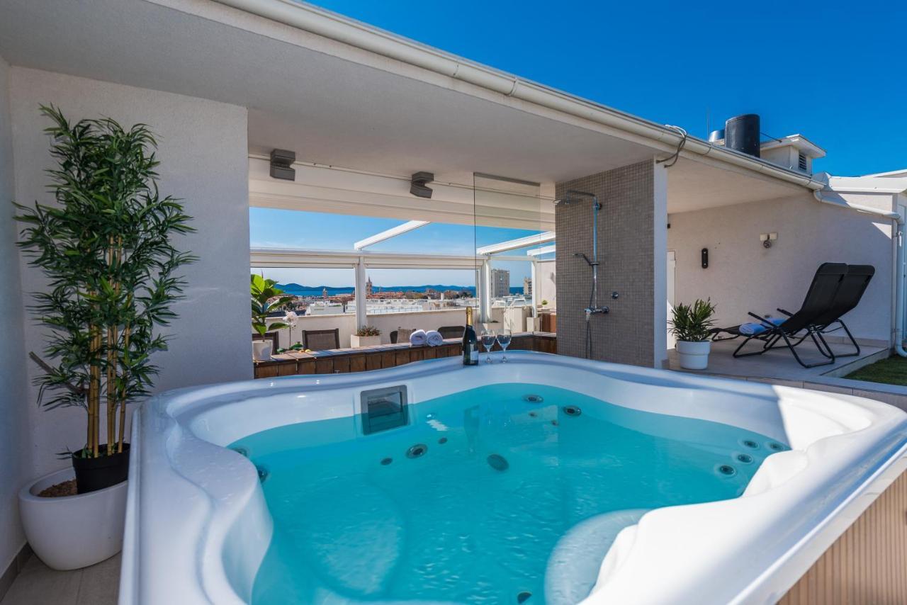Ferienwohnung Penthouse With Roof Terrace With Jacuzzi Zadar Exterior foto