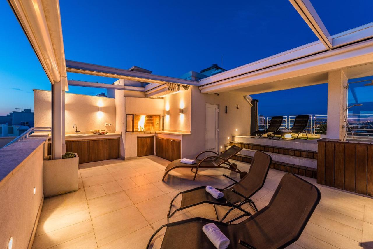 Ferienwohnung Penthouse With Roof Terrace With Jacuzzi Zadar Exterior foto