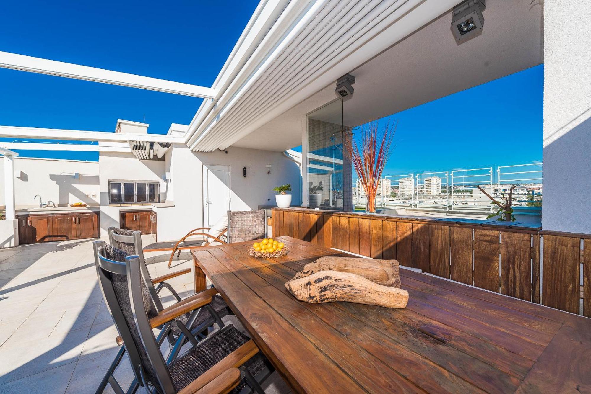 Ferienwohnung Penthouse With Roof Terrace With Jacuzzi Zadar Exterior foto