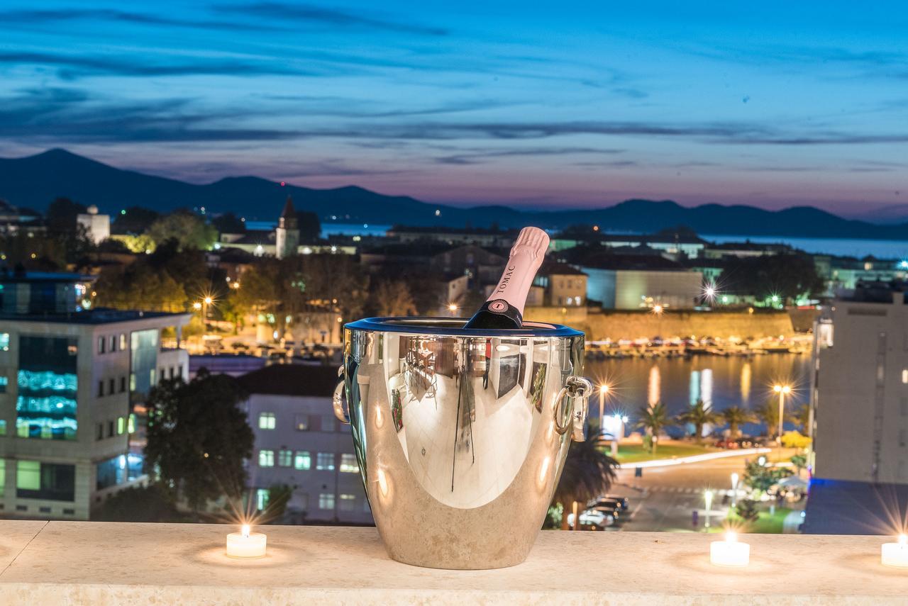 Ferienwohnung Penthouse With Roof Terrace With Jacuzzi Zadar Exterior foto