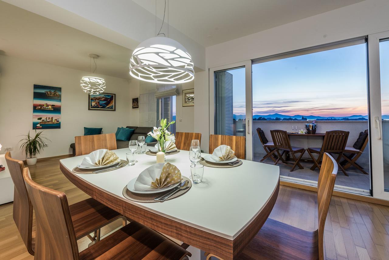 Ferienwohnung Penthouse With Roof Terrace With Jacuzzi Zadar Exterior foto