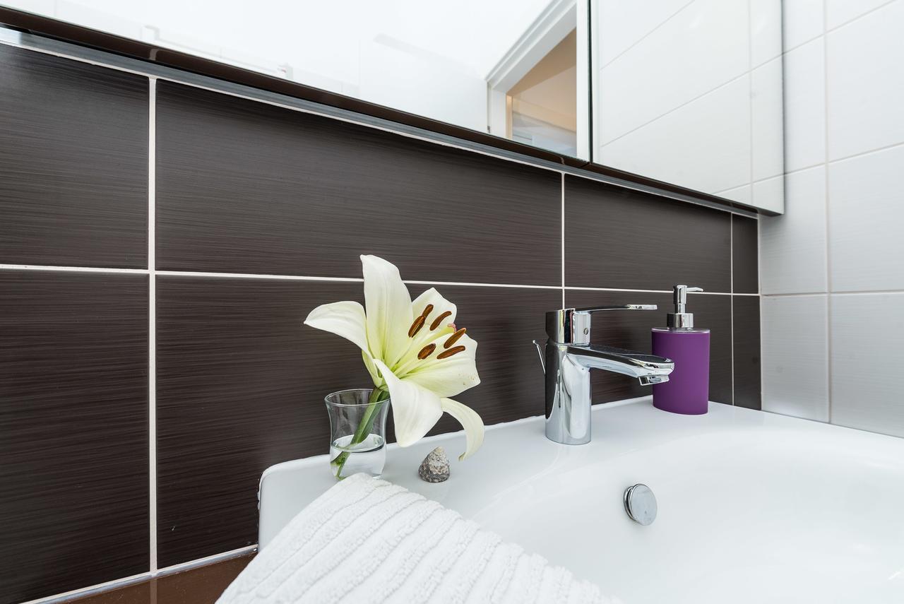 Ferienwohnung Penthouse With Roof Terrace With Jacuzzi Zadar Exterior foto